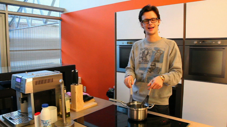 Present Continuous: Negative en Interrogative!